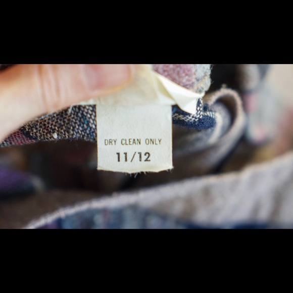 *Perfect for fall* Vintage plaid pleated skirt - Picture 6 of 7